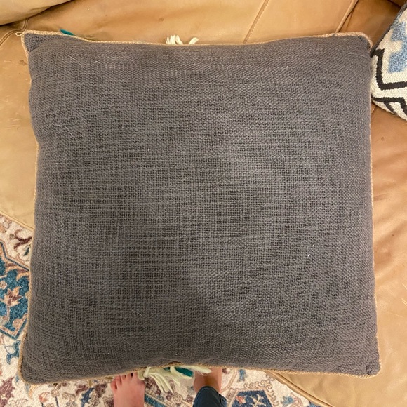 ANTHROPOLOGIE | tufted pillow - Picture 3 of 8